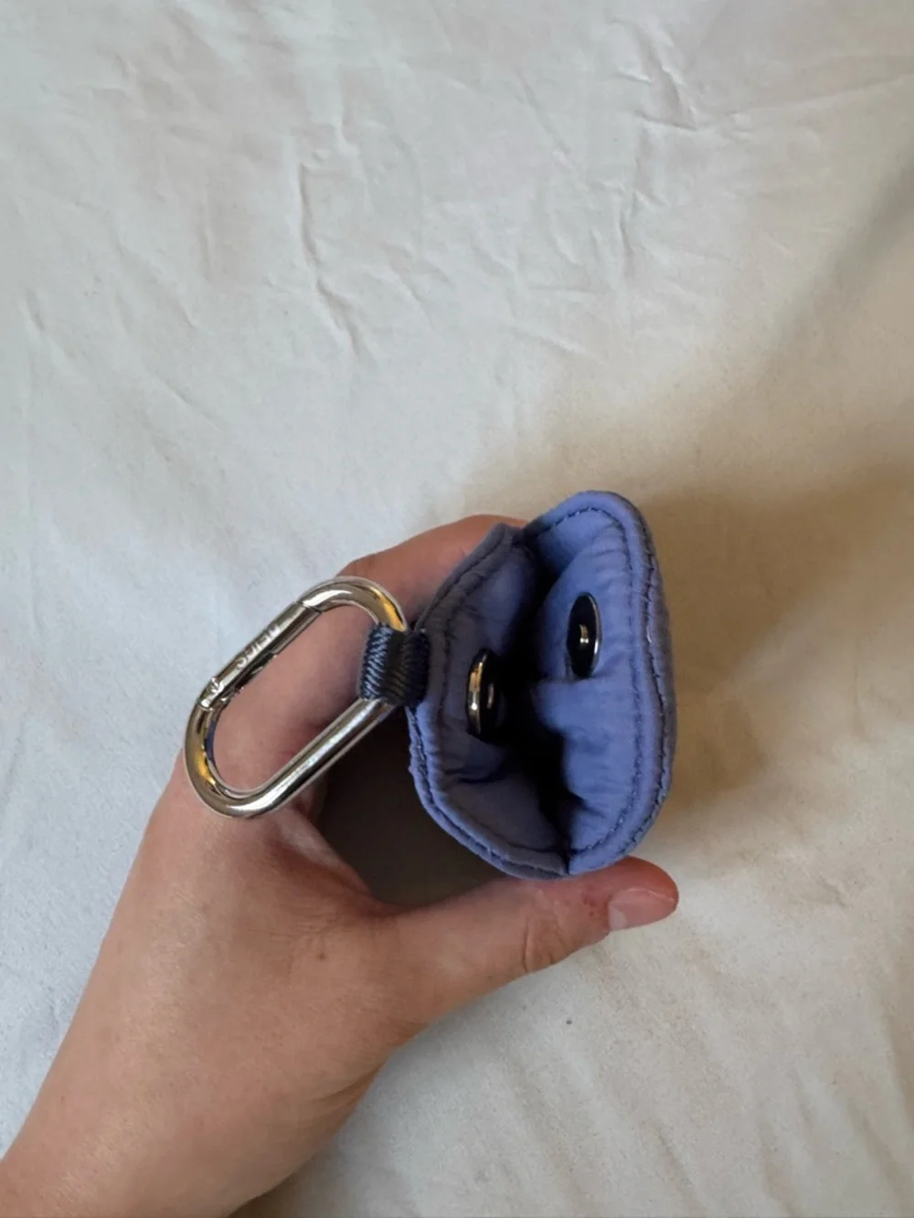 FIGS - smiley key chain - Picture 3 of 5